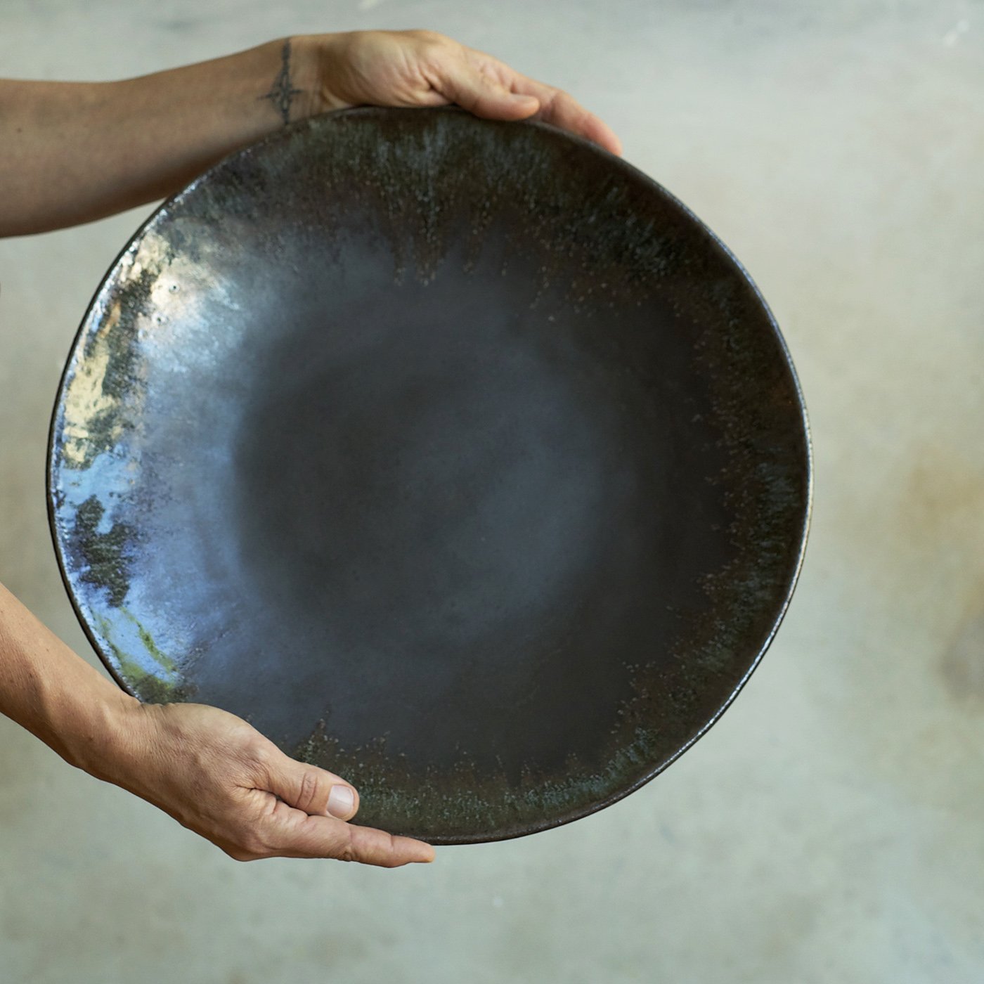 Onyx Rimless Serving Platter